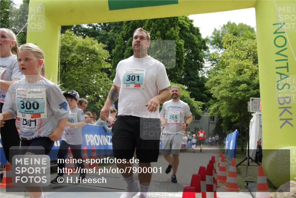 17.05.2025 - Störlauf H.Heesch http://msf.ph/oto/7900001 17.05.2025 13:46:59 Ziel 2025, 300, 25, 1, 2025, 301, 266 meine-sportfotos.de