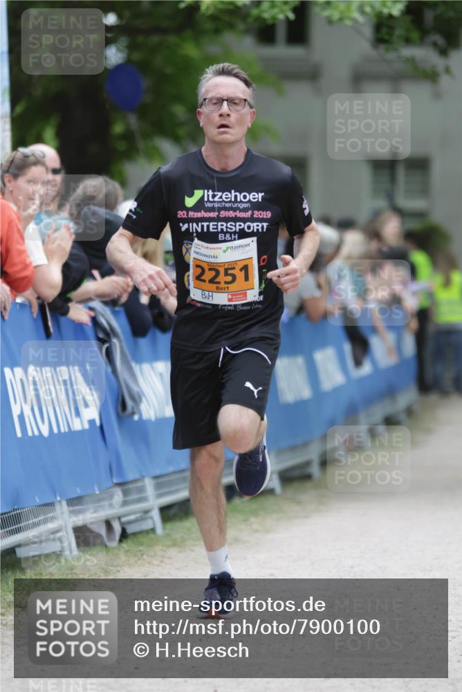 17.05.2025 - Störlauf H.Heesch http://msf.ph/oto/7900100 17.05.2025 15:21:06 Ziel 20, 2019, 2025, 2251 meine-sportfotos.de