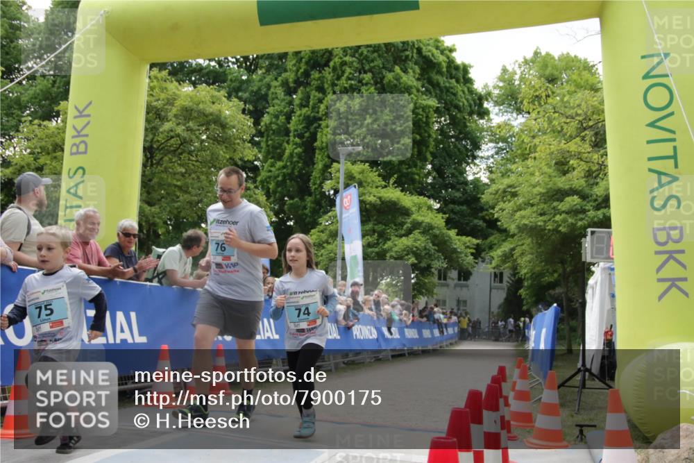 17.05.2025 - Störlauf H.Heesch http://msf.ph/oto/7900175 17.05.2025 13:48:39 Ziel 75, 76, 74 meine-sportfotos.de