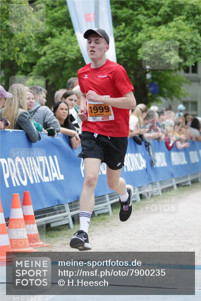 17.05.2025 - Störlauf H.Heesch http://msf.ph/oto/7900235 17.05.2025 15:22:24 Ziel 2025, 1999 meine-sportfotos.de