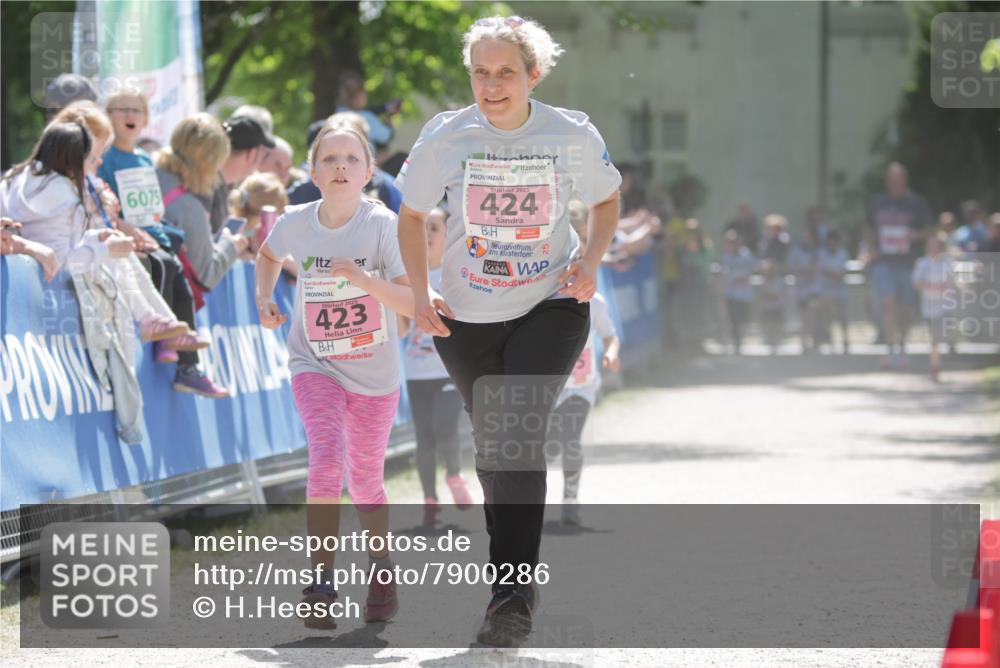 17.05.2025 - Störlauf H.Heesch http://msf.ph/oto/7900286 17.05.2025 14:01:43 Ziel 6075, 423, 2025, 424 meine-sportfotos.de
