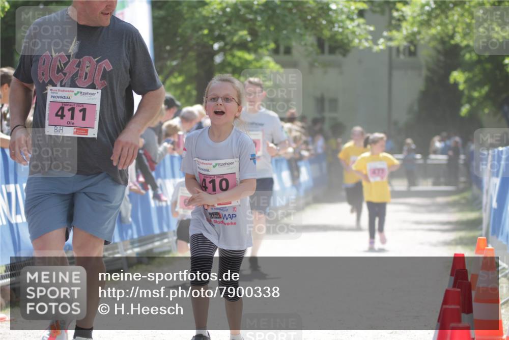 17.05.2025 - Störlauf H.Heesch http://msf.ph/oto/7900338 17.05.2025 14:01:55 Ziel 2025, 411, 2025, 410 meine-sportfotos.de