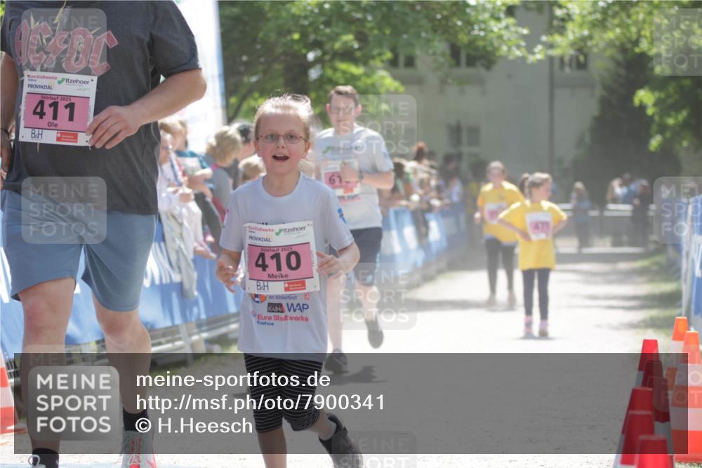 17.05.2025 - Störlauf H.Heesch http://msf.ph/oto/7900341 17.05.2025 14:01:56 Ziel 2025, 411, 2025, 410, 5, 61 meine-sportfotos.de