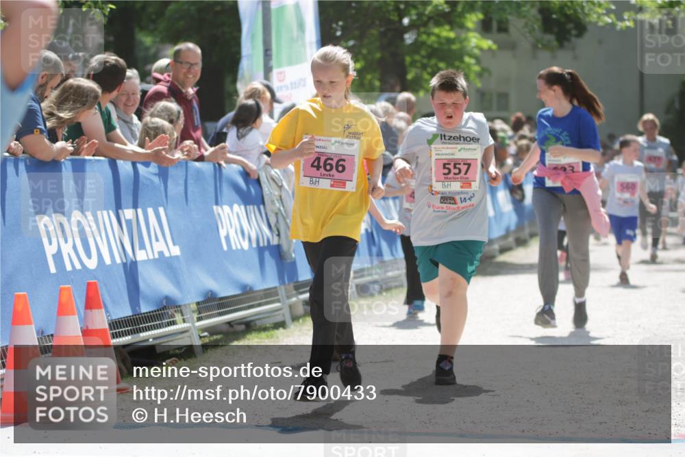 17.05.2025 - Störlauf H.Heesch http://msf.ph/oto/7900433 17.05.2025 14:02:14 Ziel 2025, 466, 557, 560, 439 meine-sportfotos.de