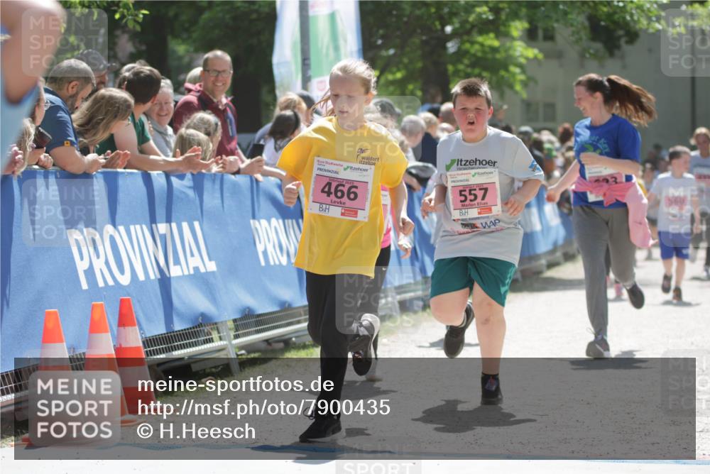17.05.2025 - Störlauf H.Heesch http://msf.ph/oto/7900435 17.05.2025 14:02:14 Ziel 2025, 466, 557, 560 meine-sportfotos.de