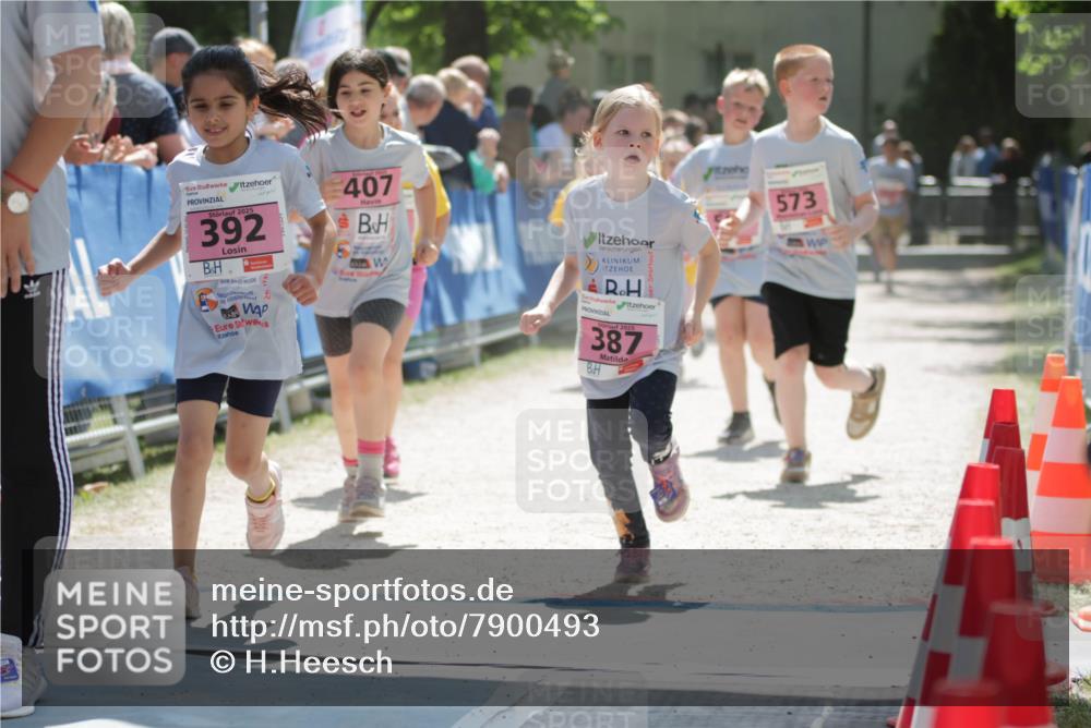 17.05.2025 - Störlauf H.Heesch http://msf.ph/oto/7900493 17.05.2025 14:02:21 Ziel 2025, 392, 407, 2025, 387, 573 meine-sportfotos.de
