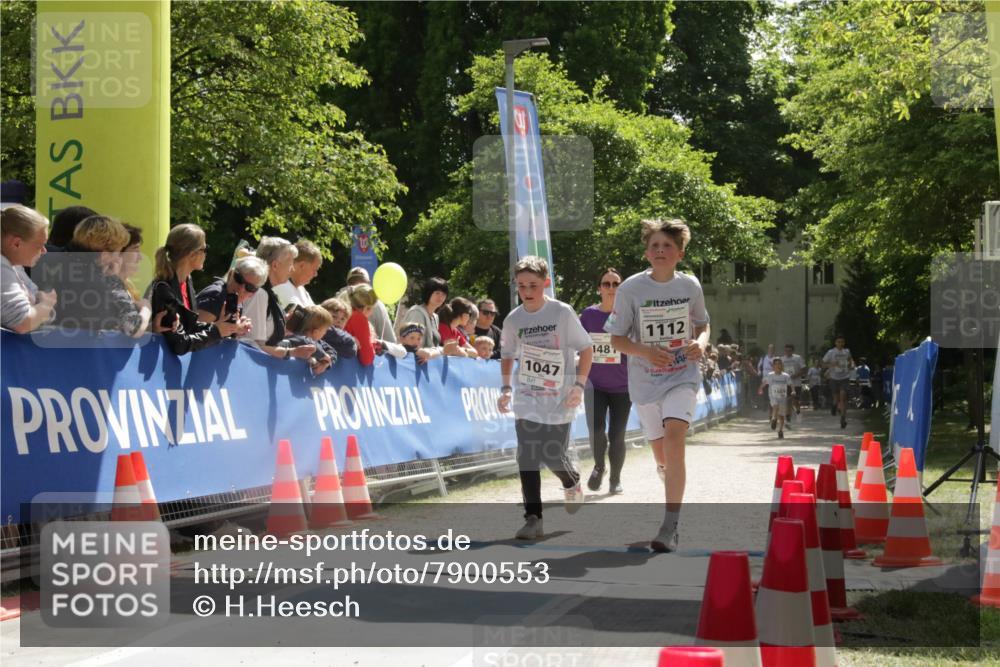 17.05.2025 - Störlauf H.Heesch http://msf.ph/oto/7900553 17.05.2025 14:48:45 Ziel 1112, 148, 1047 meine-sportfotos.de