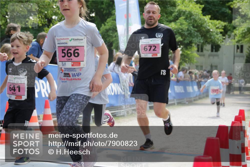 17.05.2025 - Störlauf H.Heesch http://msf.ph/oto/7900823 17.05.2025 14:00:19 Ziel 2025, 641, 2025, 566, 672, 10 meine-sportfotos.de