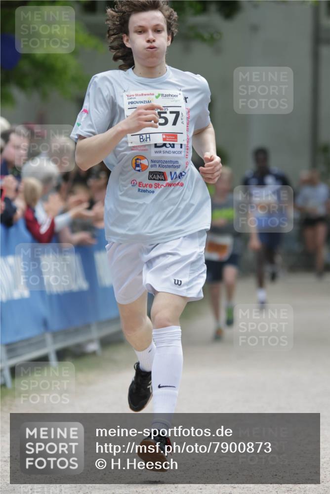 17.05.2025 - Störlauf H.Heesch http://msf.ph/oto/7900873 17.05.2025 15:24:05 Ziel 25, 57, 05 meine-sportfotos.de