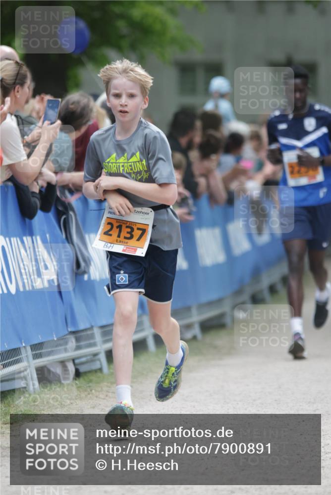 17.05.2025 - Störlauf H.Heesch http://msf.ph/oto/7900891 17.05.2025 15:24:08 Ziel 2025, 2137 meine-sportfotos.de