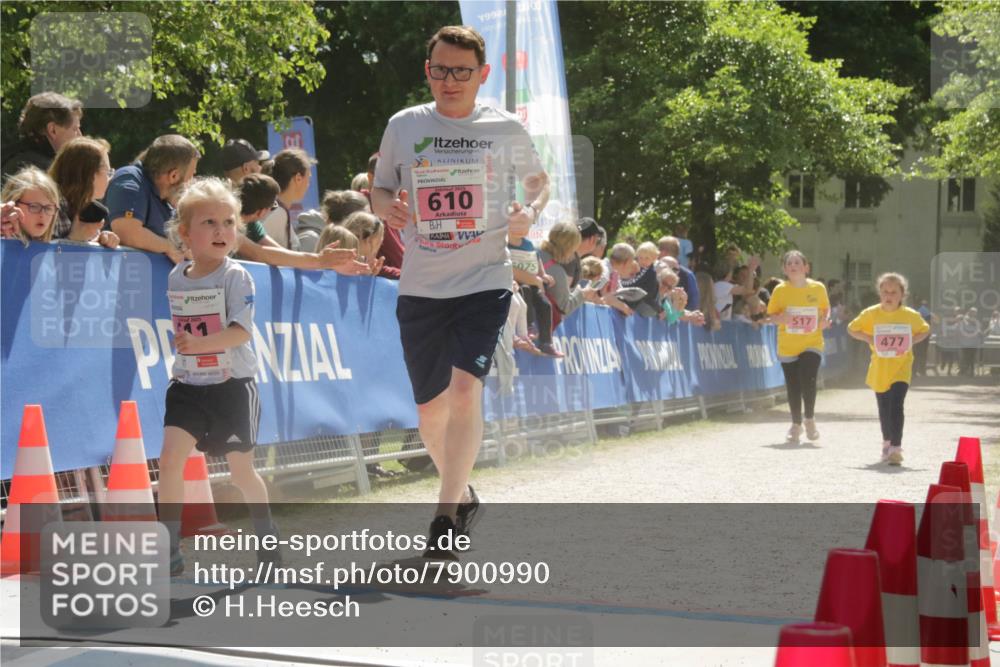17.05.2025 - Störlauf H.Heesch http://msf.ph/oto/7900990 17.05.2025 14:01:57 Ziel 1992, 2025, 610, 12, 517, 477 meine-sportfotos.de