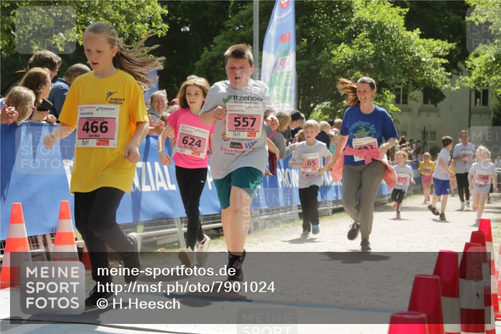 17.05.2025 - Störlauf H.Heesch http://msf.ph/oto/7901024 17.05.2025 14:02:13 Ziel 2025, 466, 624, 557, 05, 586, 377 meine-sportfotos.de