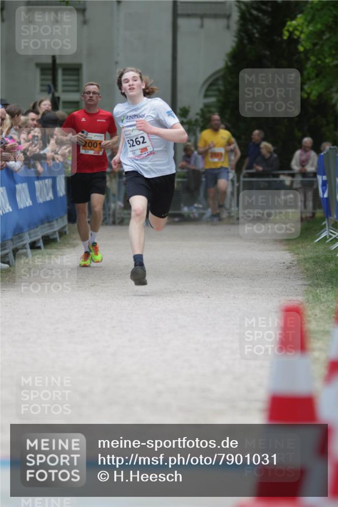 17.05.2025 - Störlauf H.Heesch http://msf.ph/oto/7901031 17.05.2025 15:24:37 Ziel 2001, 5262 meine-sportfotos.de