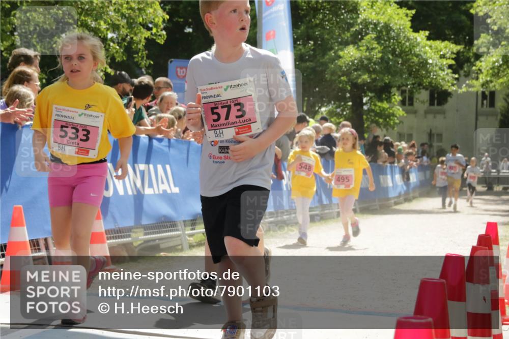 17.05.2025 - Störlauf H.Heesch http://msf.ph/oto/7901103 17.05.2025 14:02:22 Ziel 2025, 533, 2025, 573, 548, 495 meine-sportfotos.de