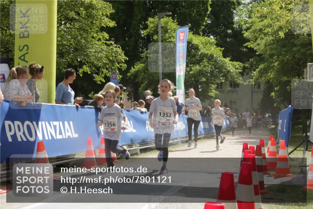 17.05.2025 - Störlauf H.Heesch http://msf.ph/oto/7901121 17.05.2025 14:53:27 Ziel 1356, 1352, 1142, 1179 meine-sportfotos.de