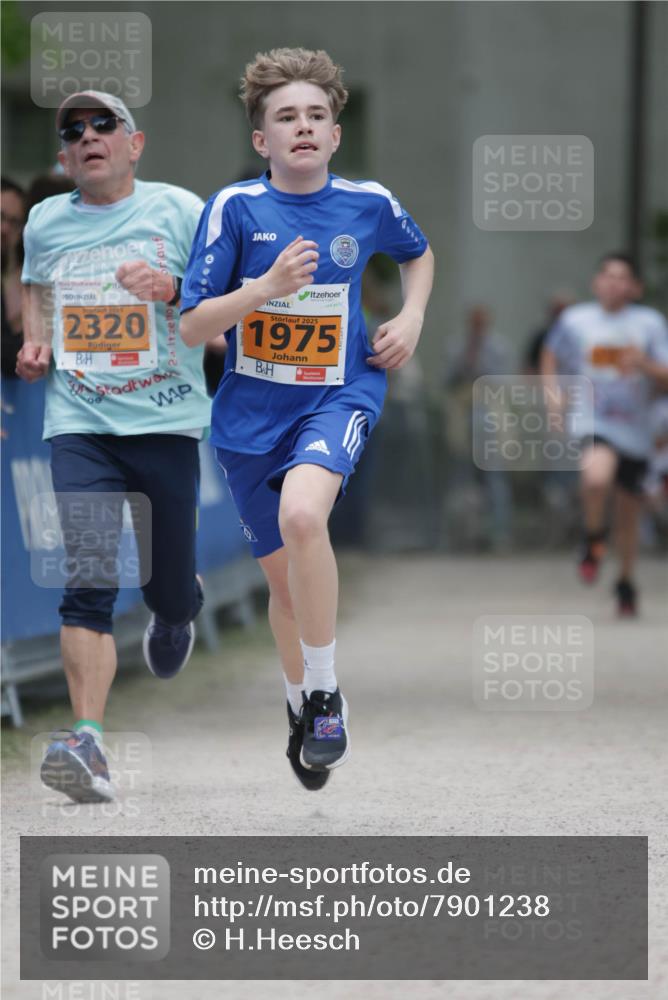 17.05.2025 - Störlauf H.Heesch http://msf.ph/oto/7901238 17.05.2025 15:25:10 Ziel 2025, 2320, 2025, 1975 meine-sportfotos.de