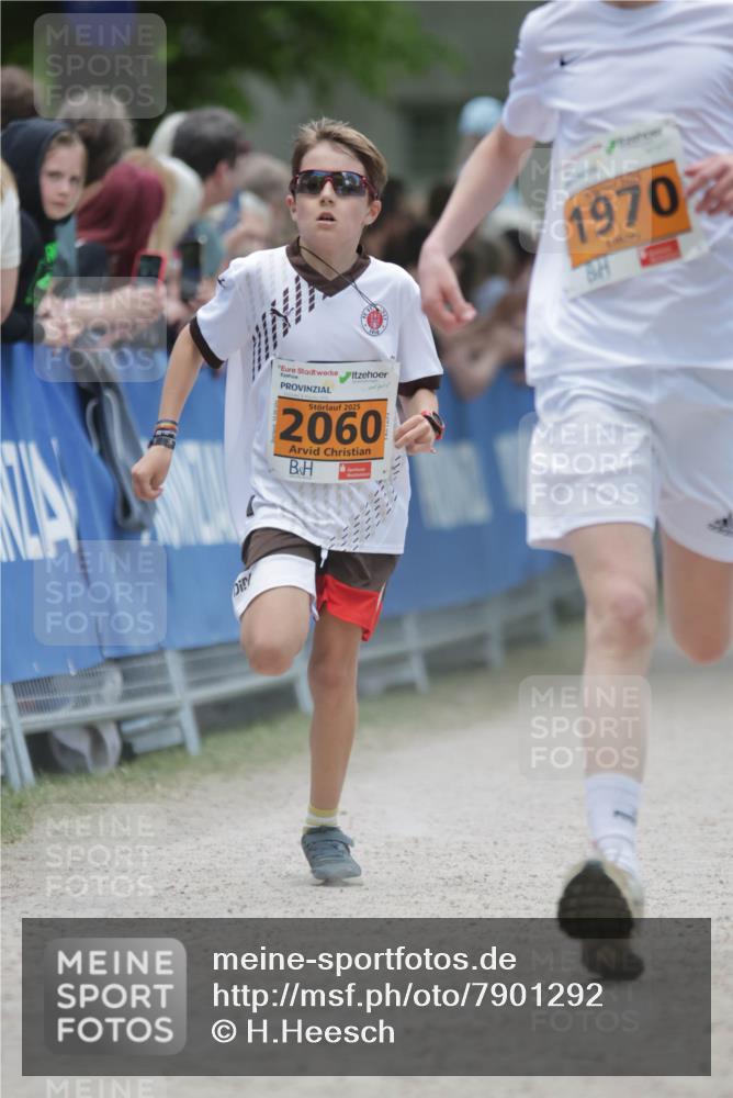 17.05.2025 - Störlauf H.Heesch http://msf.ph/oto/7901292 17.05.2025 15:25:18 Ziel 2025, 2060, 1970 meine-sportfotos.de