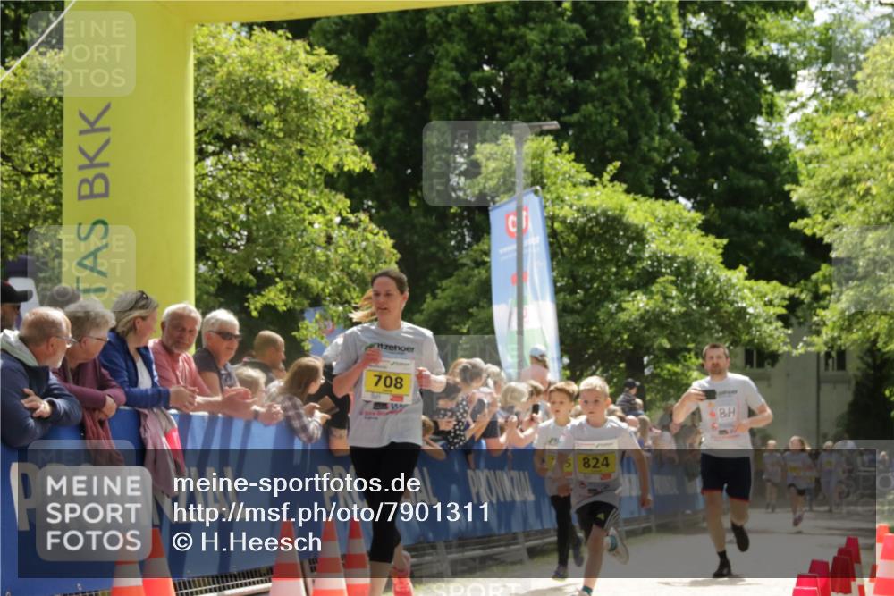 17.05.2025 - Störlauf H.Heesch http://msf.ph/oto/7901311 17.05.2025 14:11:55 Ziel 708, 824 meine-sportfotos.de