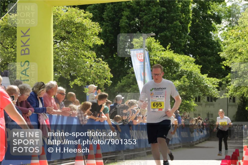 17.05.2025 - Störlauf H.Heesch http://msf.ph/oto/7901353 17.05.2025 14:12:07 Ziel 3, 695, 864 meine-sportfotos.de