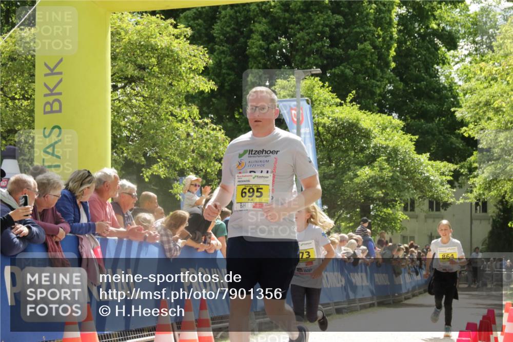 17.05.2025 - Störlauf H.Heesch http://msf.ph/oto/7901356 17.05.2025 14:12:08 Ziel 695, 73, 864 meine-sportfotos.de