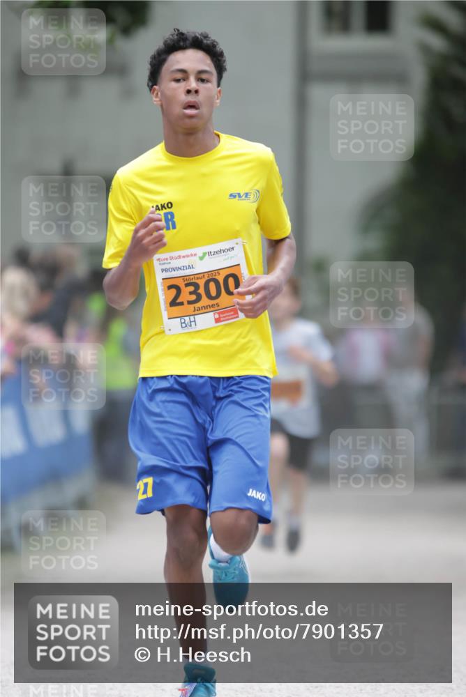 17.05.2025 - Störlauf H.Heesch http://msf.ph/oto/7901357 17.05.2025 15:25:28 Ziel 2025, 2300, 27 meine-sportfotos.de