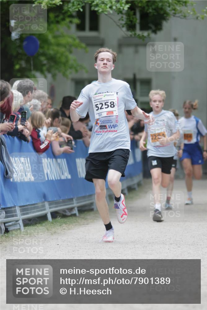 17.05.2025 - Störlauf H.Heesch http://msf.ph/oto/7901389 17.05.2025 15:25:37 Ziel 5258, 2, 2224 meine-sportfotos.de