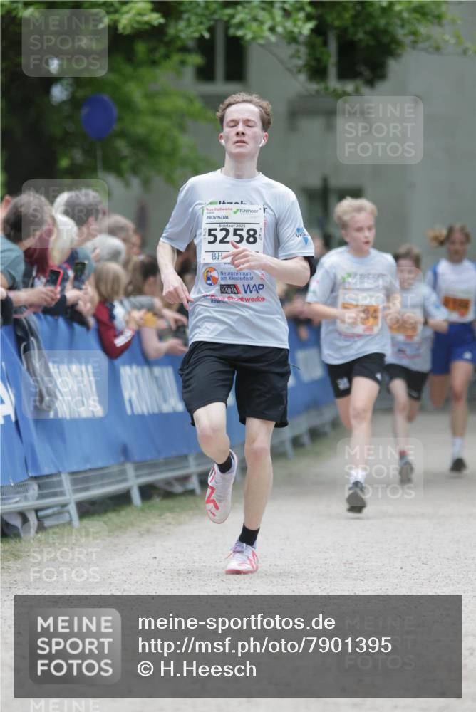 17.05.2025 - Störlauf H.Heesch http://msf.ph/oto/7901395 17.05.2025 15:25:37 Ziel 2025, 5258, 34 meine-sportfotos.de
