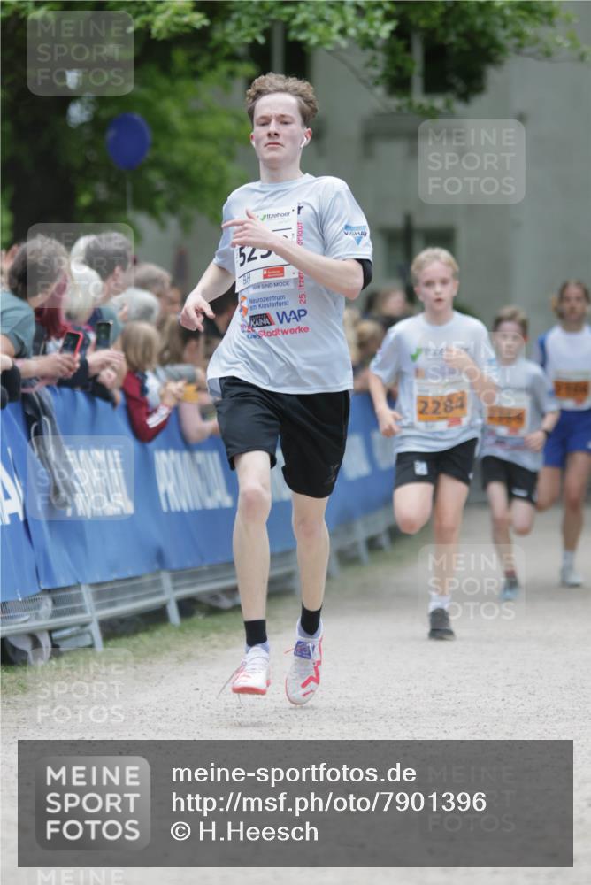 17.05.2025 - Störlauf H.Heesch http://msf.ph/oto/7901396 17.05.2025 15:25:37 Ziel 52, 2284, 2366 meine-sportfotos.de