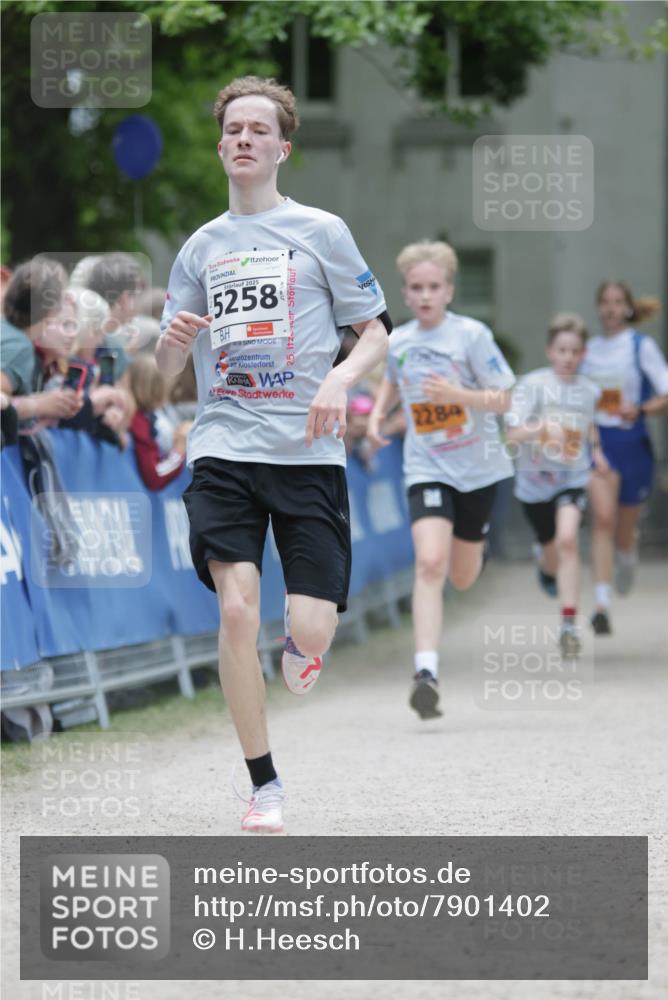 17.05.2025 - Störlauf H.Heesch http://msf.ph/oto/7901402 17.05.2025 15:25:38 Ziel 2025, 5258, 5, 2284 meine-sportfotos.de