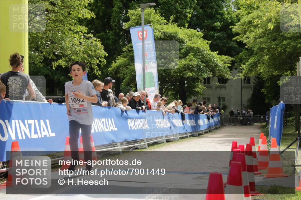 17.05.2025 - Störlauf H.Heesch http://msf.ph/oto/7901449 17.05.2025 15:02:30 Ziel 1092, 1992, 12, 1911, 12 meine-sportfotos.de