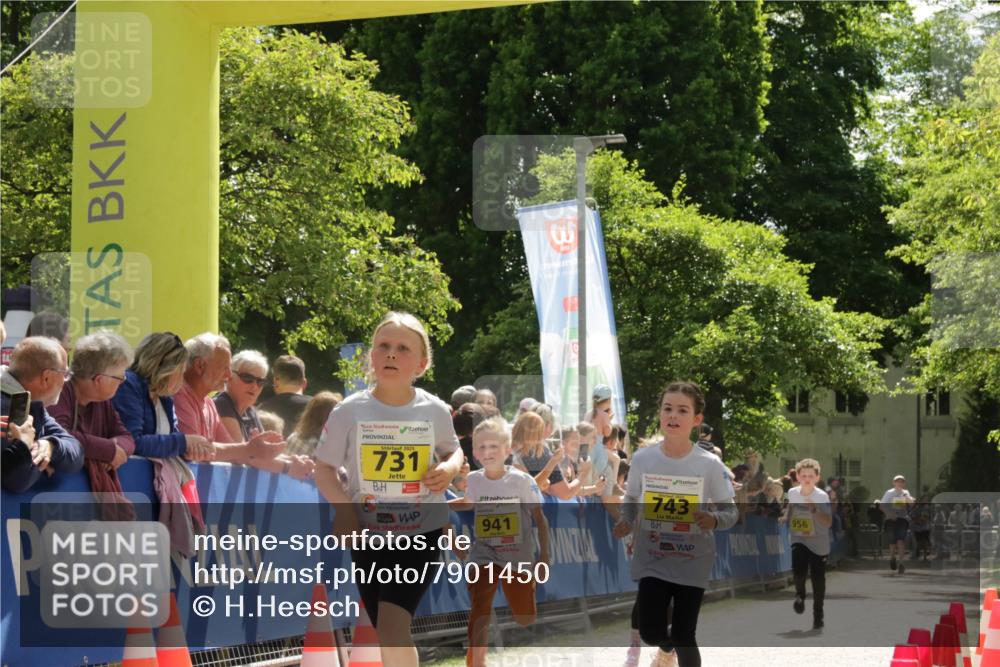 17.05.2025 - Störlauf H.Heesch http://msf.ph/oto/7901450 17.05.2025 14:12:51 Ziel 1992, 2025, 731, 941, 743, 956 meine-sportfotos.de