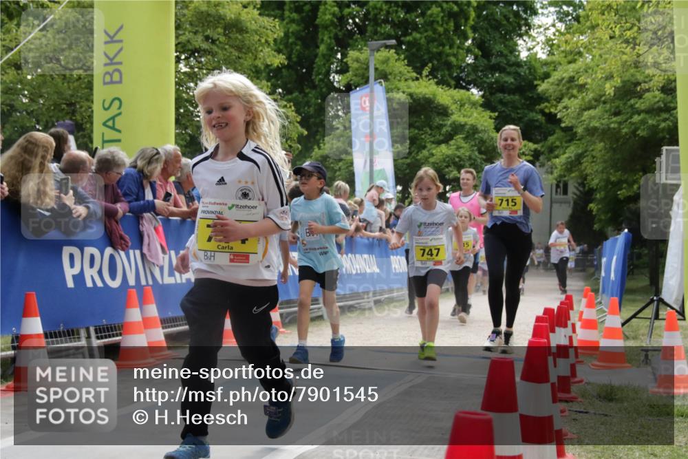 17.05.2025 - Störlauf H.Heesch http://msf.ph/oto/7901545 17.05.2025 14:13:17 Ziel 747, 15, 715 meine-sportfotos.de