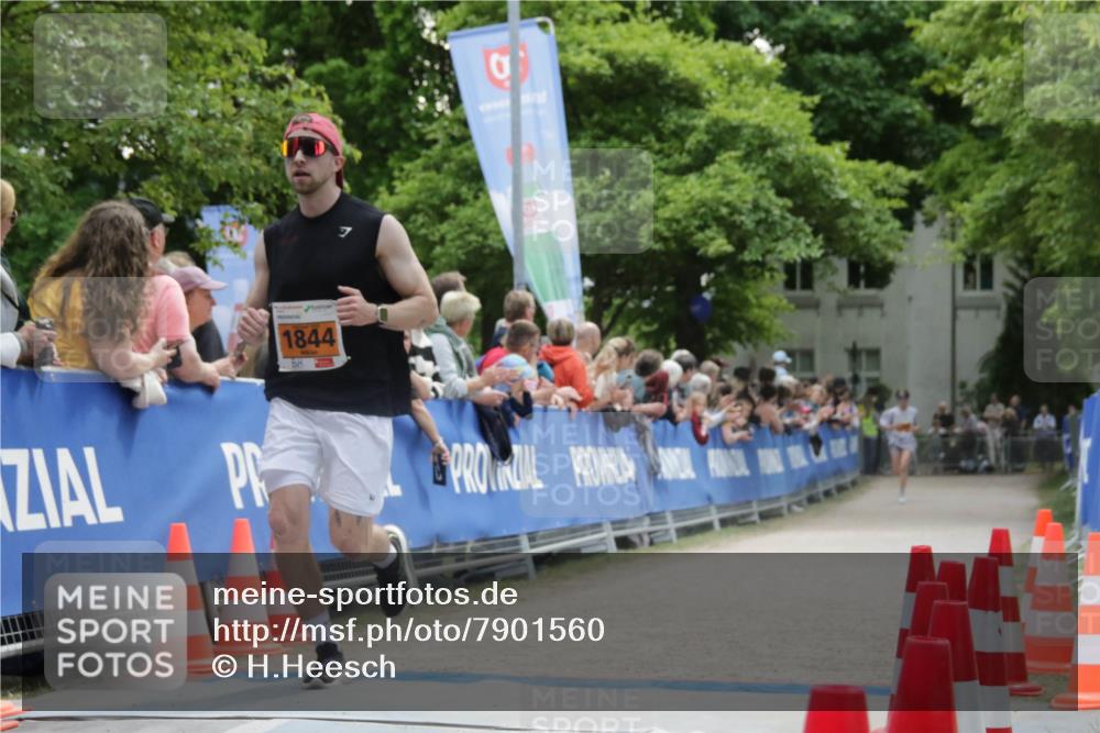 17.05.2025 - Störlauf H.Heesch http://msf.ph/oto/7901560 17.05.2025 15:23:22 Ziel 1844 meine-sportfotos.de
