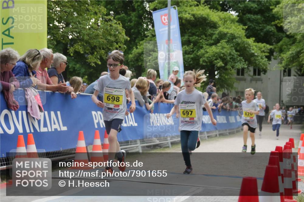 17.05.2025 - Störlauf H.Heesch http://msf.ph/oto/7901655 17.05.2025 14:14:08 Ziel 698, 697, 820 meine-sportfotos.de