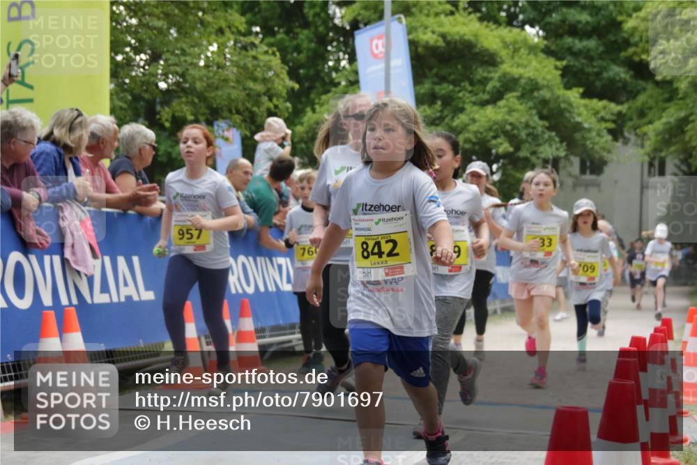 17.05.2025 - Störlauf H.Heesch http://msf.ph/oto/7901697 17.05.2025 14:14:36 Ziel 957, 76, 2025, 842, 33, 09 meine-sportfotos.de