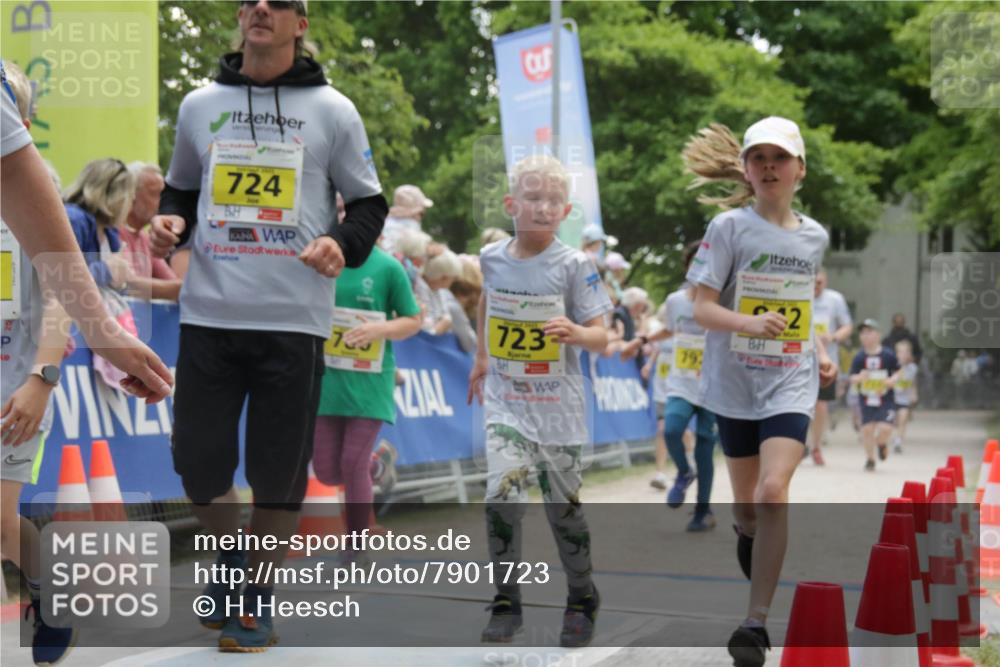 17.05.2025 - Störlauf H.Heesch http://msf.ph/oto/7901723 17.05.2025 14:14:40 Ziel 724, 69, 723, 79, 2 meine-sportfotos.de
