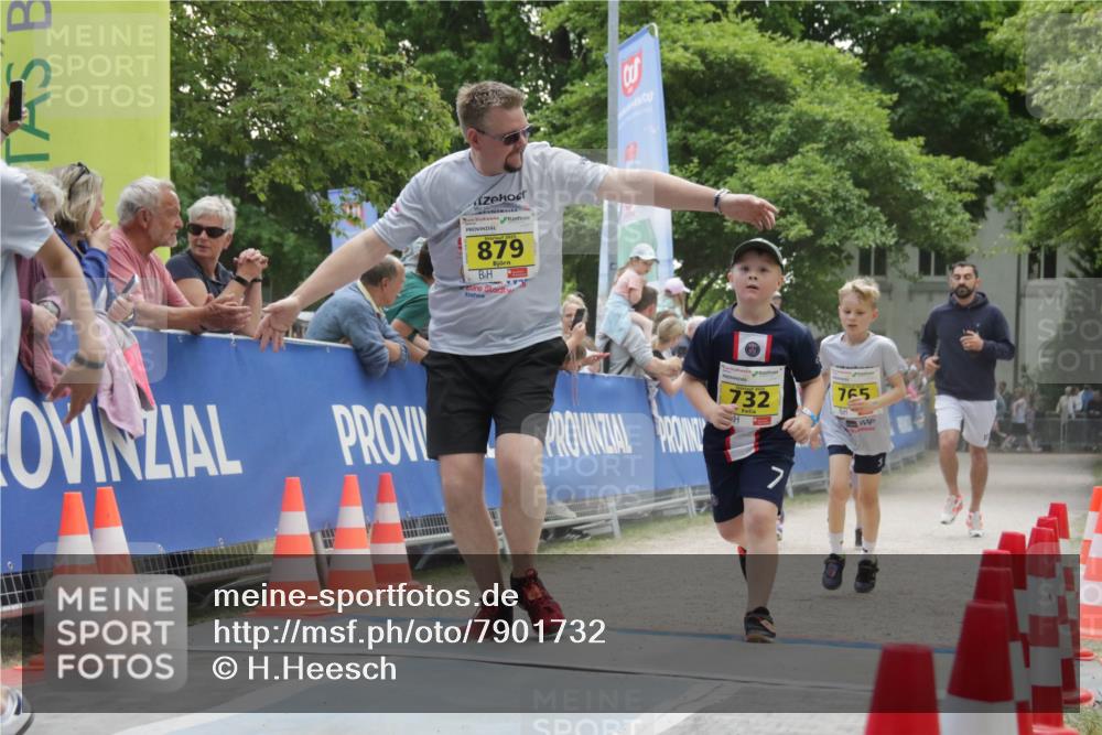 17.05.2025 - Störlauf H.Heesch http://msf.ph/oto/7901732 17.05.2025 14:14:44 Ziel 2025, 879, 732, 765 meine-sportfotos.de