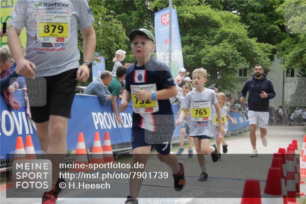 17.05.2025 - Störlauf H.Heesch http://msf.ph/oto/7901739 17.05.2025 14:14:45 Ziel 2023, 879, 3, 1992, 9, 152, 765, 85 meine-sportfotos.de