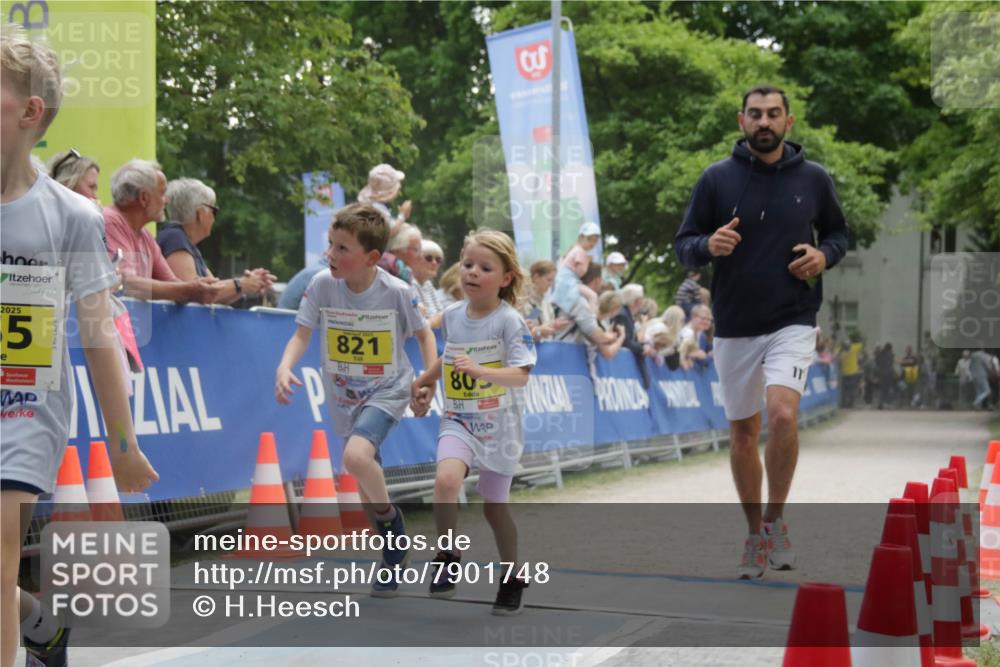 17.05.2025 - Störlauf H.Heesch http://msf.ph/oto/7901748 17.05.2025 14:14:46 Ziel 2025, 5, 821, 80, 3 meine-sportfotos.de