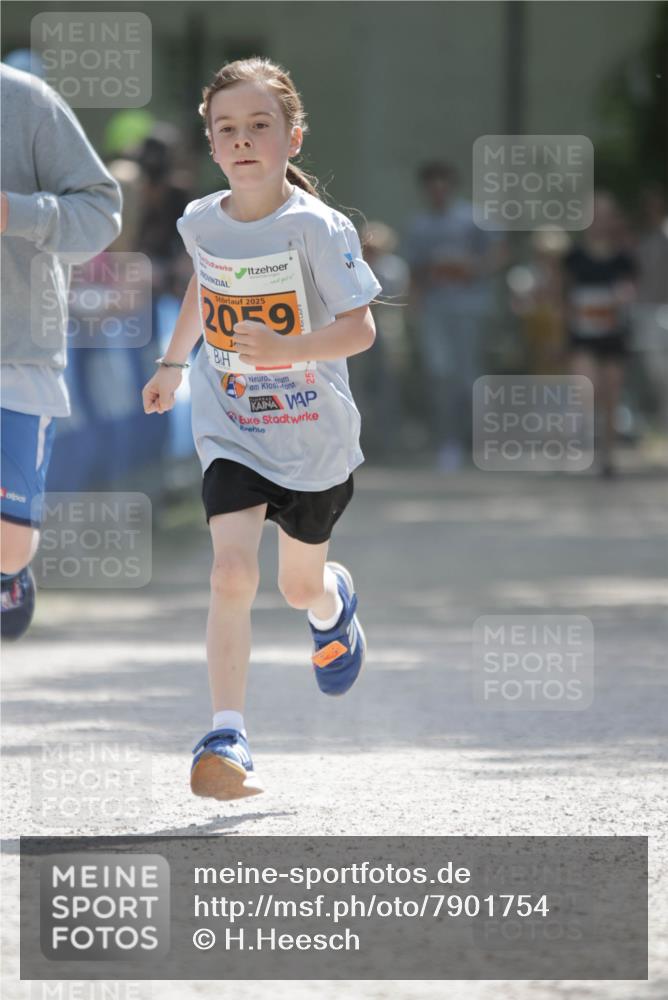 17.05.2025 - Störlauf H.Heesch http://msf.ph/oto/7901754 17.05.2025 15:27:22 Ziel 2025, 2059 meine-sportfotos.de