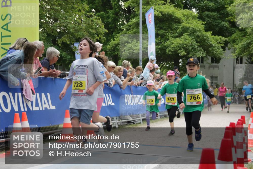 17.05.2025 - Störlauf H.Heesch http://msf.ph/oto/7901755 17.05.2025 14:15:03 Ziel 2025, 728, 770, 763, 766, 10 meine-sportfotos.de