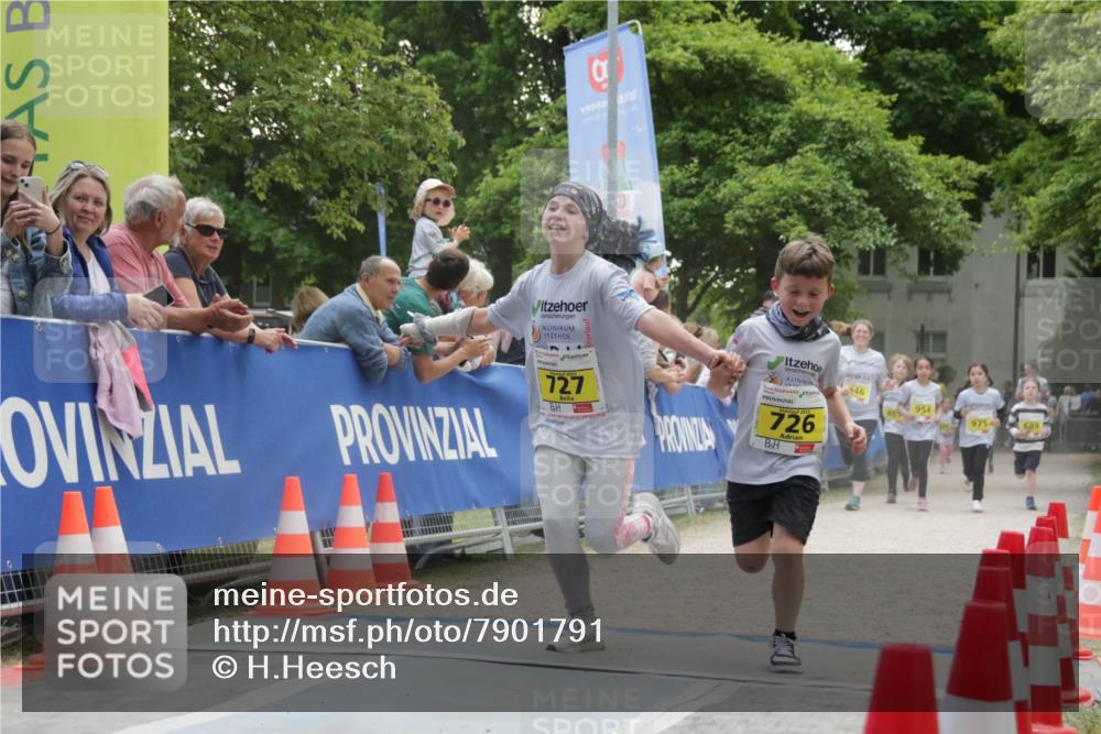 17.05.2025 - Störlauf H.Heesch http://msf.ph/oto/7901791 17.05.2025 14:15:15 Ziel 727, 1998, 201, 46, 954, 975, 689, 726 meine-sportfotos.de