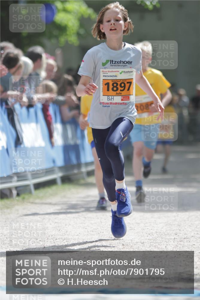 17.05.2025 - Störlauf H.Heesch http://msf.ph/oto/7901795 17.05.2025 15:27:32 Ziel 2025, 1897, 208 meine-sportfotos.de
