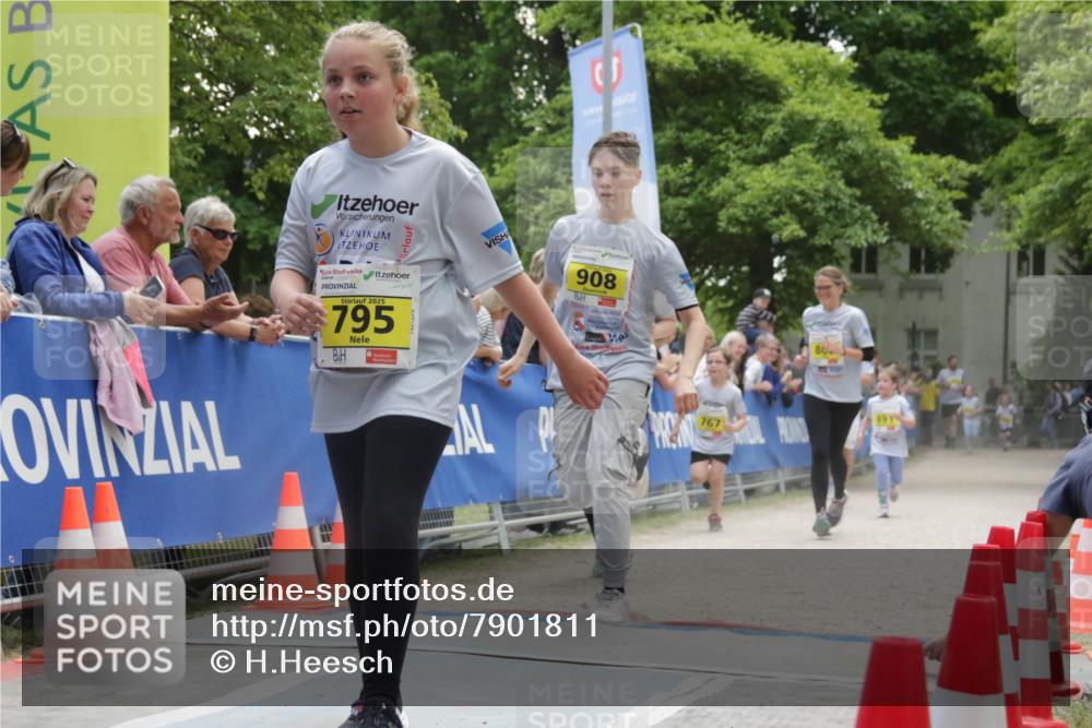 17.05.2025 - Störlauf H.Heesch http://msf.ph/oto/7901811 17.05.2025 14:15:28 Ziel 2025, 795, 908, 767 meine-sportfotos.de