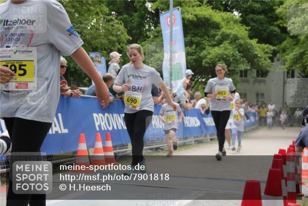 17.05.2025 - Störlauf H.Heesch http://msf.ph/oto/7901818 17.05.2025 14:15:29 Ziel 2025, 95, 2, 690, 767, 802 meine-sportfotos.de
