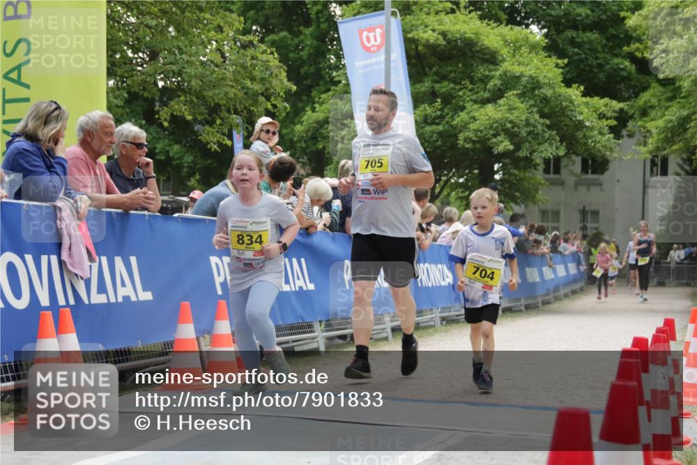 17.05.2025 - Störlauf H.Heesch http://msf.ph/oto/7901833 17.05.2025 14:15:43 Ziel 834, 31, 1998, 9, 705, 704 meine-sportfotos.de