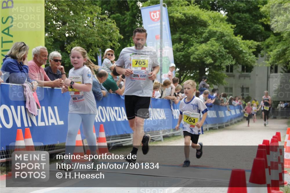 17.05.2025 - Störlauf H.Heesch http://msf.ph/oto/7901834 17.05.2025 14:15:43 Ziel 705, 704 meine-sportfotos.de