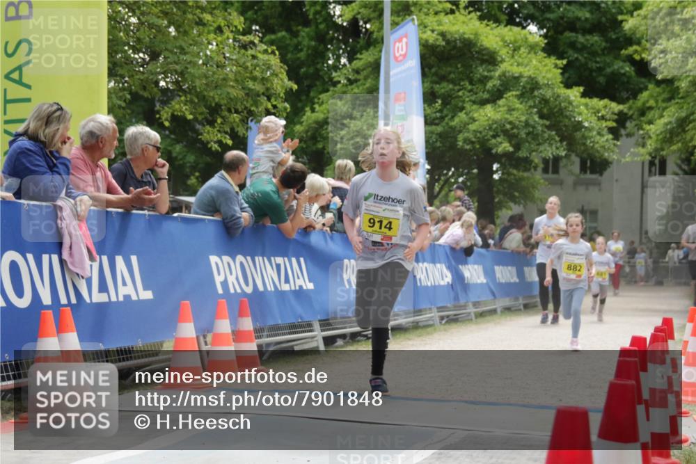17.05.2025 - Störlauf H.Heesch http://msf.ph/oto/7901848 17.05.2025 14:16:08 Ziel 30, 914, 882 meine-sportfotos.de