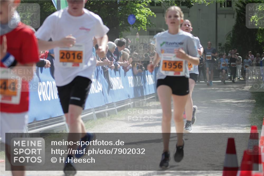 17.05.2025 - Störlauf H.Heesch http://msf.ph/oto/7902032 17.05.2025 15:28:25 Ziel 44, 2016, 1956, 2247 meine-sportfotos.de