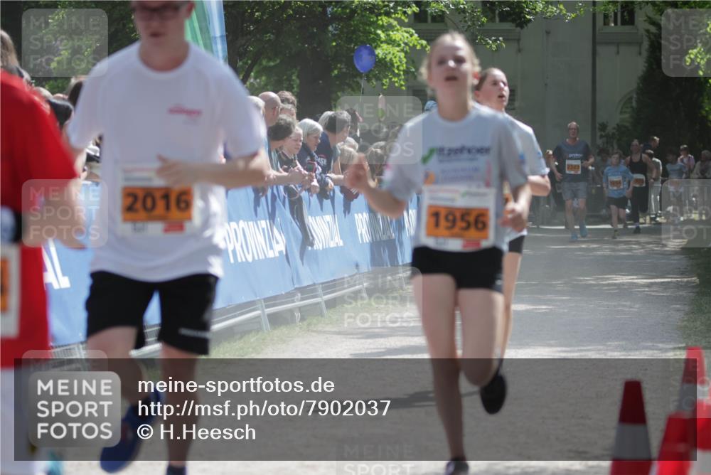 17.05.2025 - Störlauf H.Heesch http://msf.ph/oto/7902037 17.05.2025 15:28:25 Ziel 2016, 1956, 2247 meine-sportfotos.de